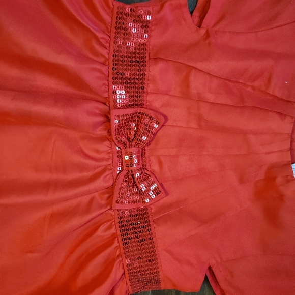 Holiday and Summer Dresses Duo - Picture 6 of 9